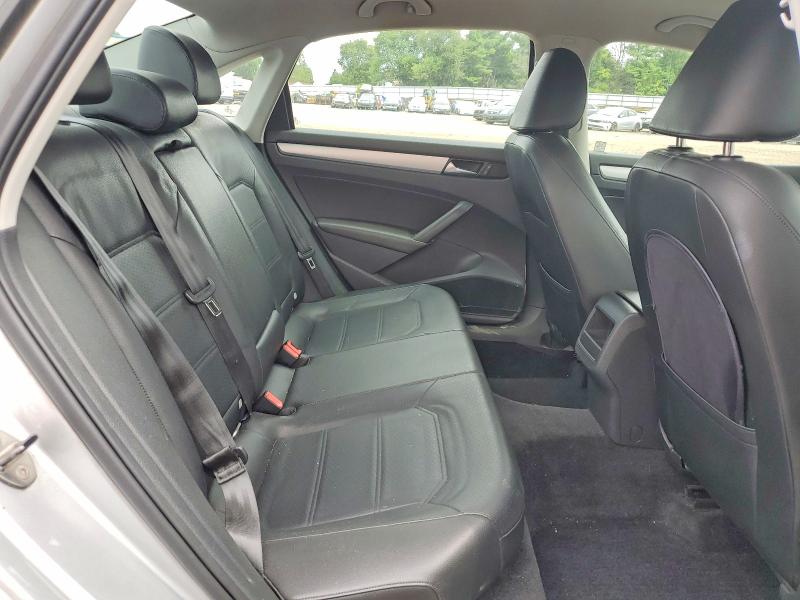 62606416 :رقم المزاد ، 1VWBP7A38CC043653 vin ، 2012 Volkswagen Passat مزاد بيع