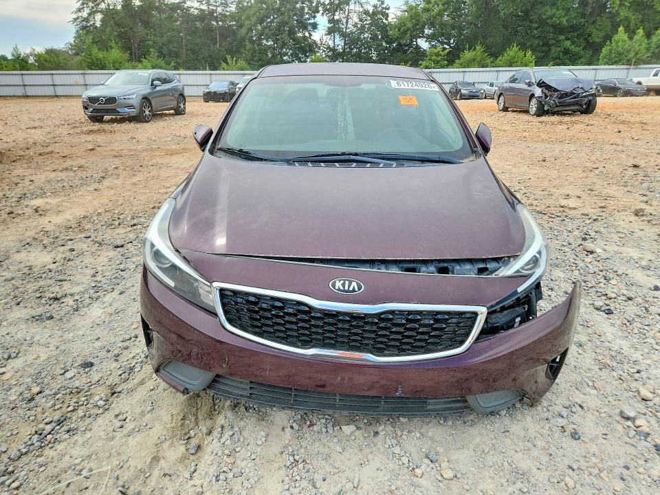 61724926 :رقم المزاد ، 3KPFK4A74HE148517 vin ، 2017 Kia Forte مزاد بيع