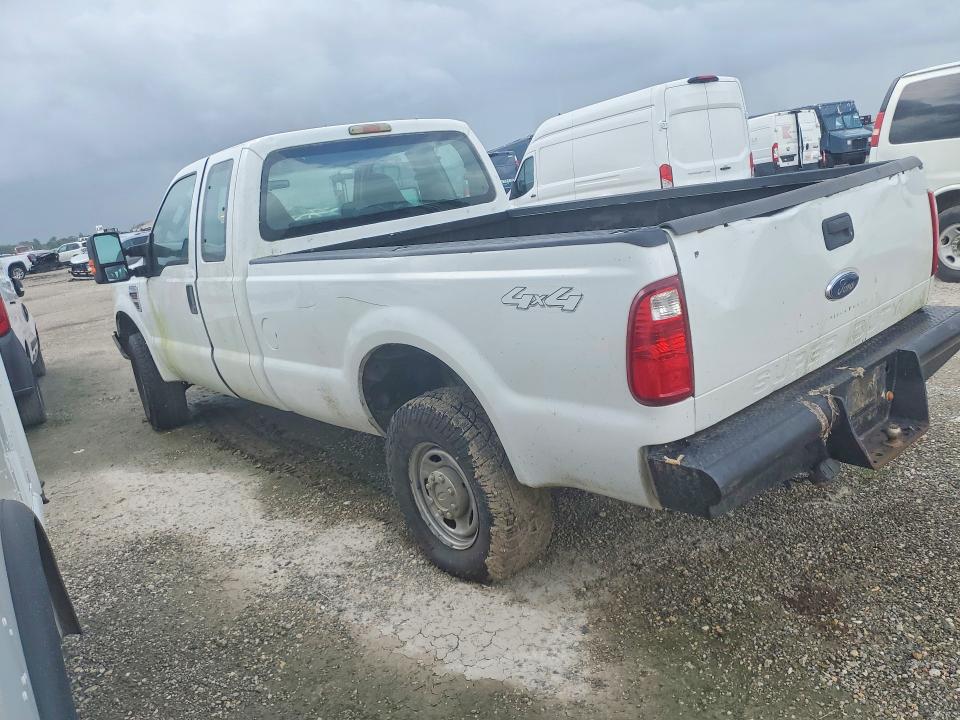 58476186 :رقم المزاد ، 1FTSX2BR4AEA67264 vin ، 2010 Ford F250 مزاد بيع