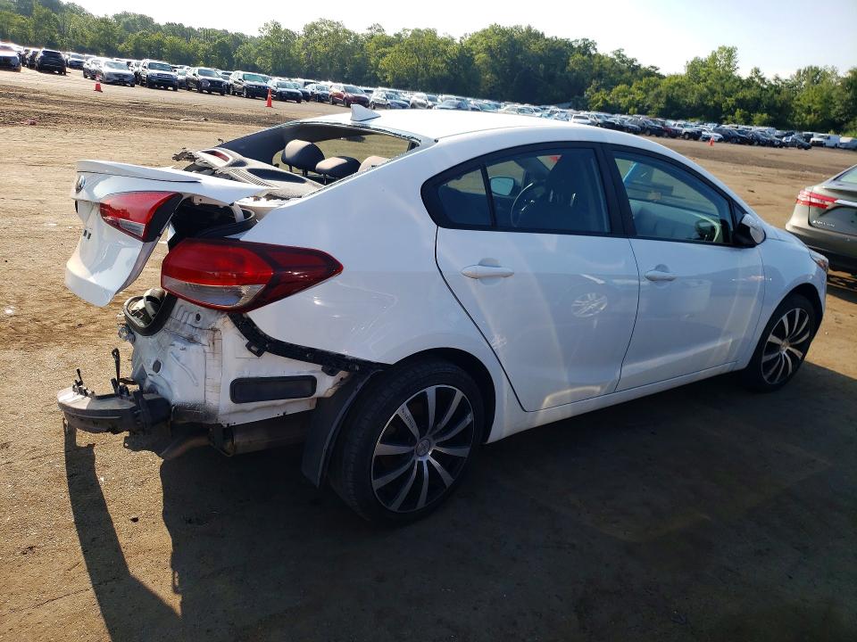 62406366 :رقم المزاد ، 3KPFK4A75HE083001 vin ، 2017 Kia Forte مزاد بيع