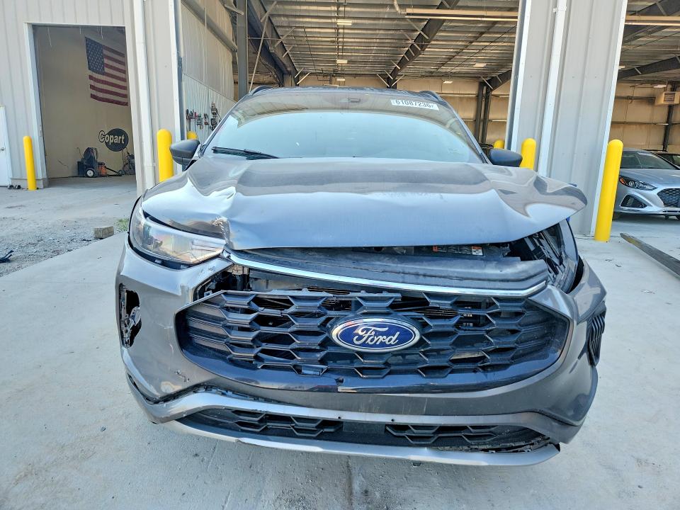 Продаж на аукціоні авто 2023 Ford Escape, vin: 1FMCU9MNXPUA09945, номер лоту: 61087236