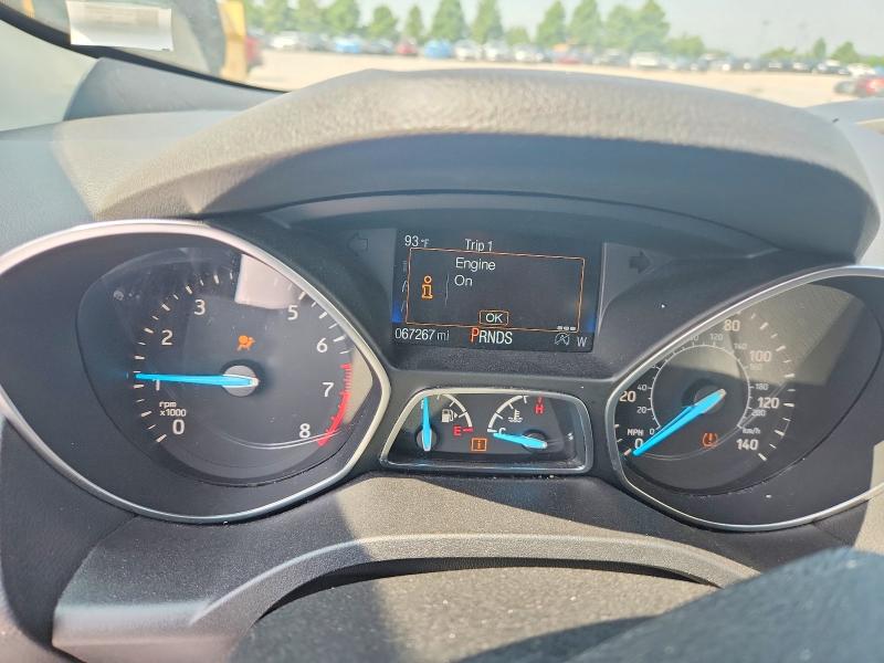 2017 Ford Escape მანქანა იყიდება აუქციონზე, vin: 1FMCU9G90HUE72404, აუქციონის ნომერი: 61482546
