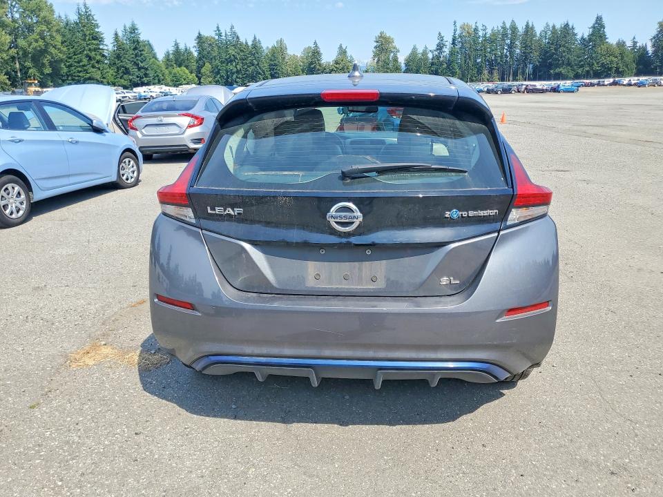 60528116 :رقم المزاد ، 1N4AZ1CP6JC302746 vin ، 2018 Nissan Leaf مزاد بيع