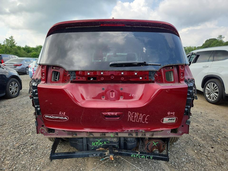62661776 :رقم المزاد ، 2C4RC1BG2HR752492 vin ، 2017 Chrysler Pacifica مزاد بيع