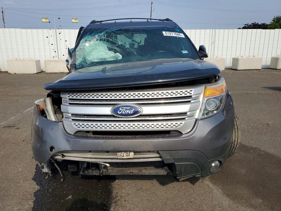 61971606 :رقم المزاد ، 1FM5K8D83DGA46073 vin ، 2013 Ford Explorer مزاد بيع