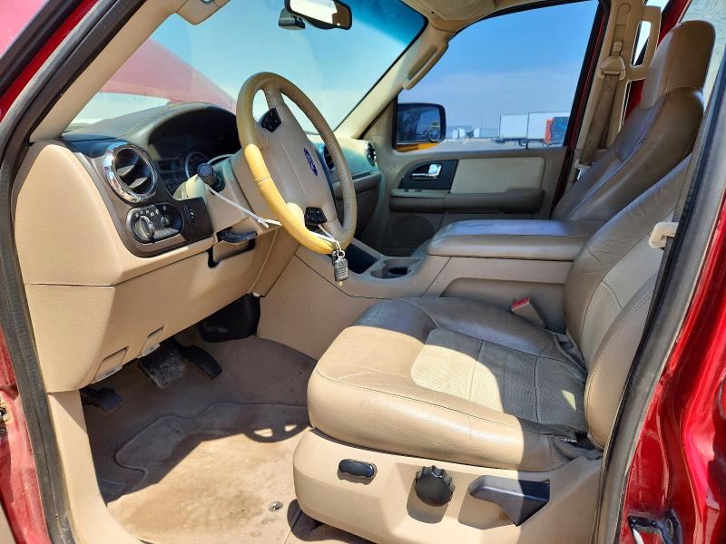 2005 Ford Expedition მანქანა იყიდება აუქციონზე, vin: 1FMFU18515LA45647, აუქციონის ნომერი: 61694136