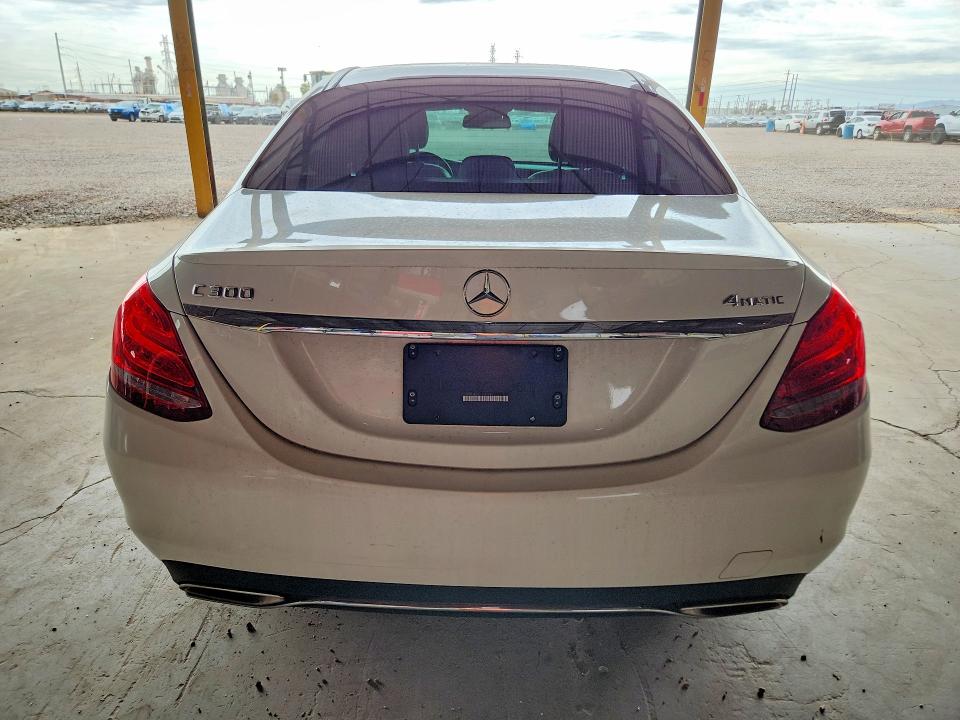 Продажа на аукционе авто 2016 Mercedes-benz C, vin: 55SWF4KBXGU142445, номер лота: 61223196