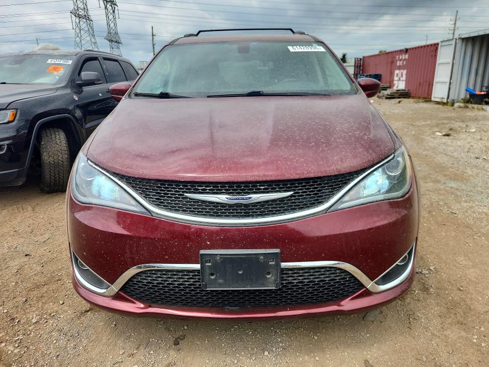 61428996 :رقم المزاد ، 2C4RC1BG7KR629472 vin ، 2019 Chrysler Pacifica مزاد بيع