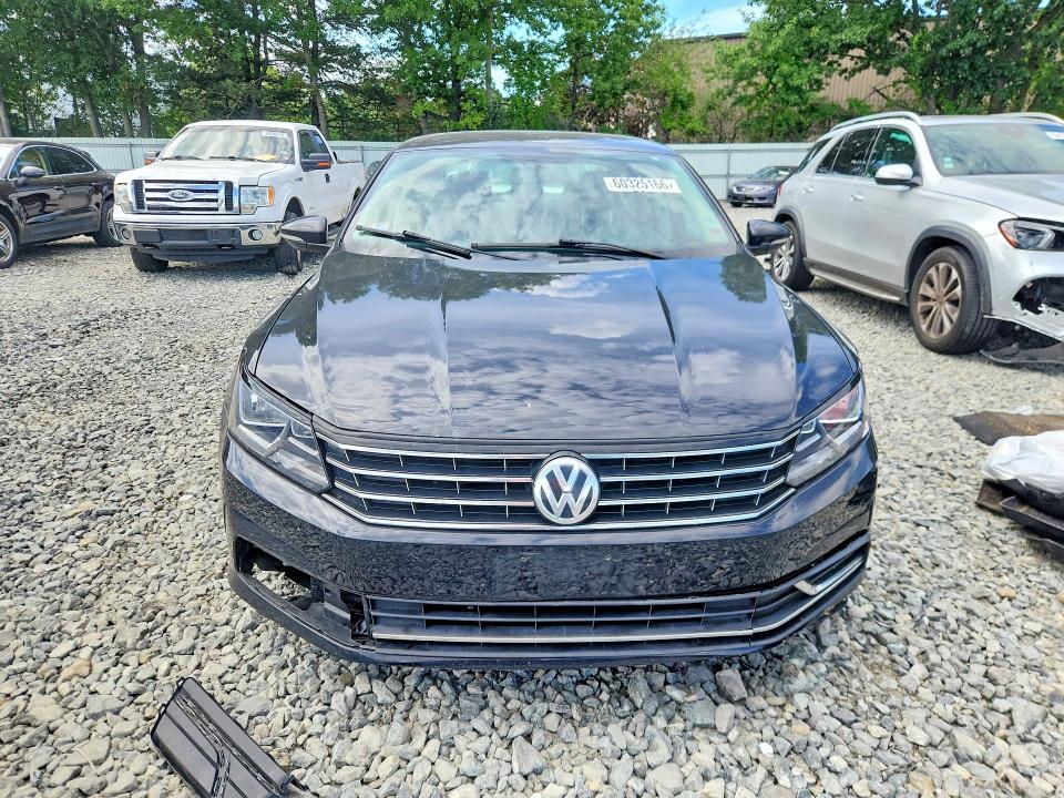 Продаж на аукціоні авто 2017 Volkswagen Passat, vin: 1VWBT7A3XHC011984, номер лоту: 60325166