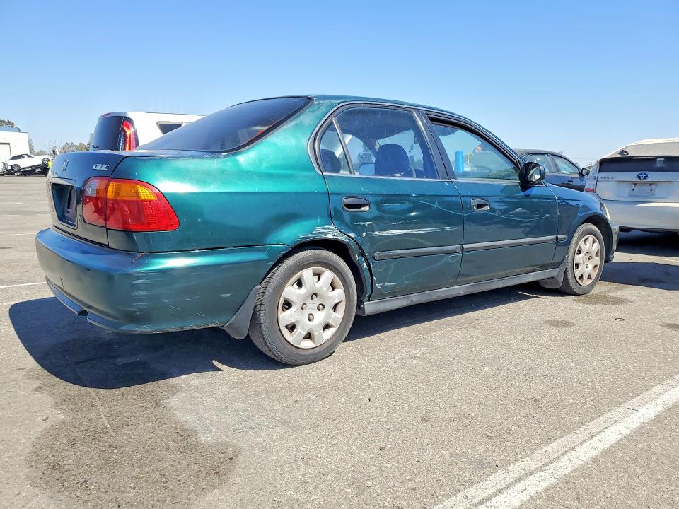 1999 Honda Civic მანქანა იყიდება აუქციონზე, vin: 2HGEJ6673XH558832, აუქციონის ნომერი: 63217826