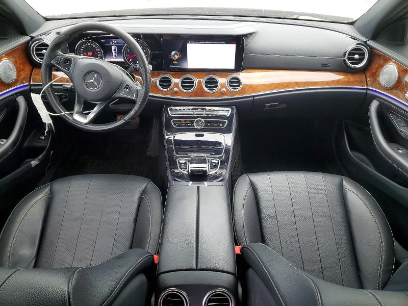 62422566 :رقم المزاد ، WDDZF4KB2HA101497 vin ، 2017 Mercedes-benz E مزاد بيع