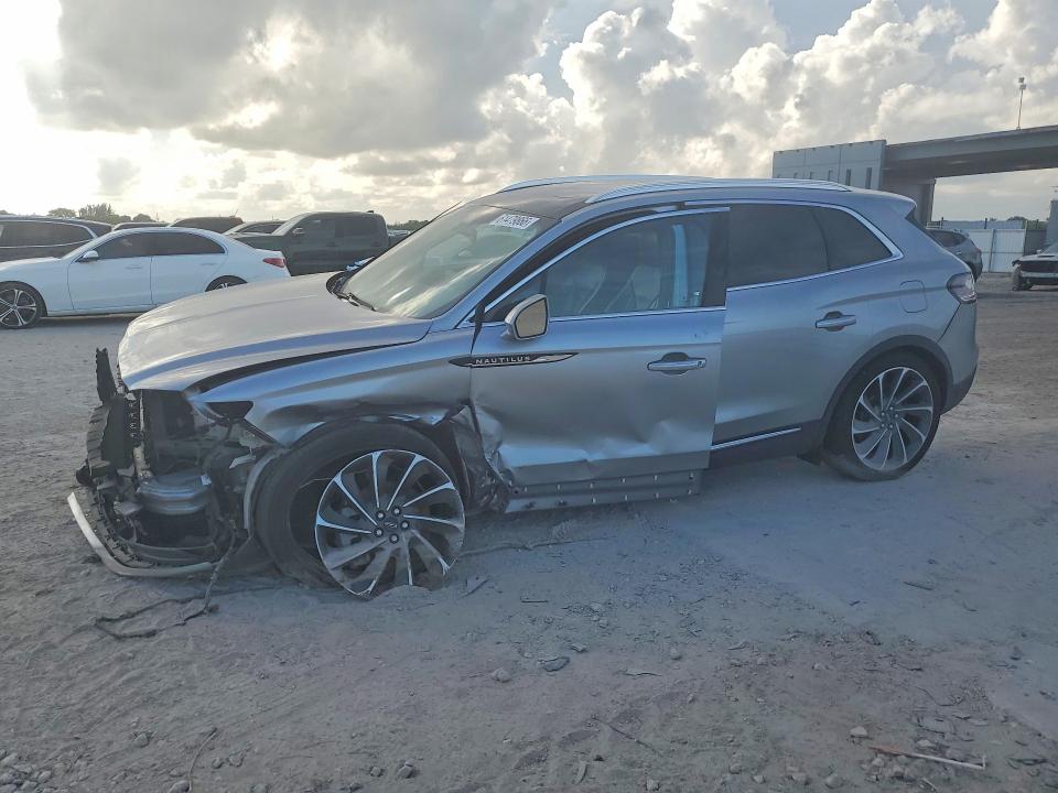 Продаж на аукціоні авто 2022 Lincoln Nautilus, vin: 2LMPJ8KP6NBL16867, номер лоту: 61479866