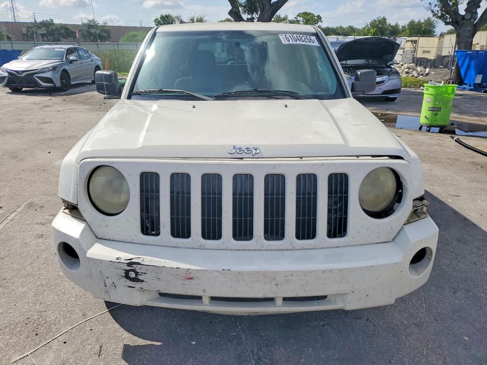 61048266 :رقم المزاد ، 1J4NT2GB2AD622040 vin ، 2010 Jeep Patriot مزاد بيع