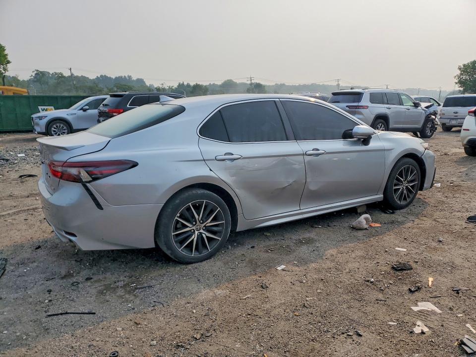 Продаж на аукціоні авто 2022 Toyota Camry, vin: 4T1G11AK9NU711547, номер лоту: 60441846