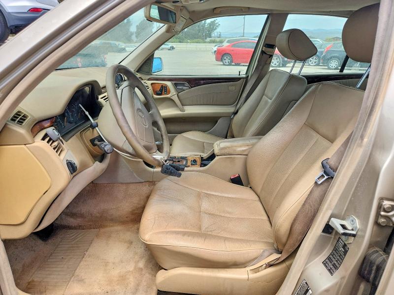 Продажа на аукционе авто 1999 Mercedes-benz E, vin: WDBJF65H3XA900947, номер лота: 61052276