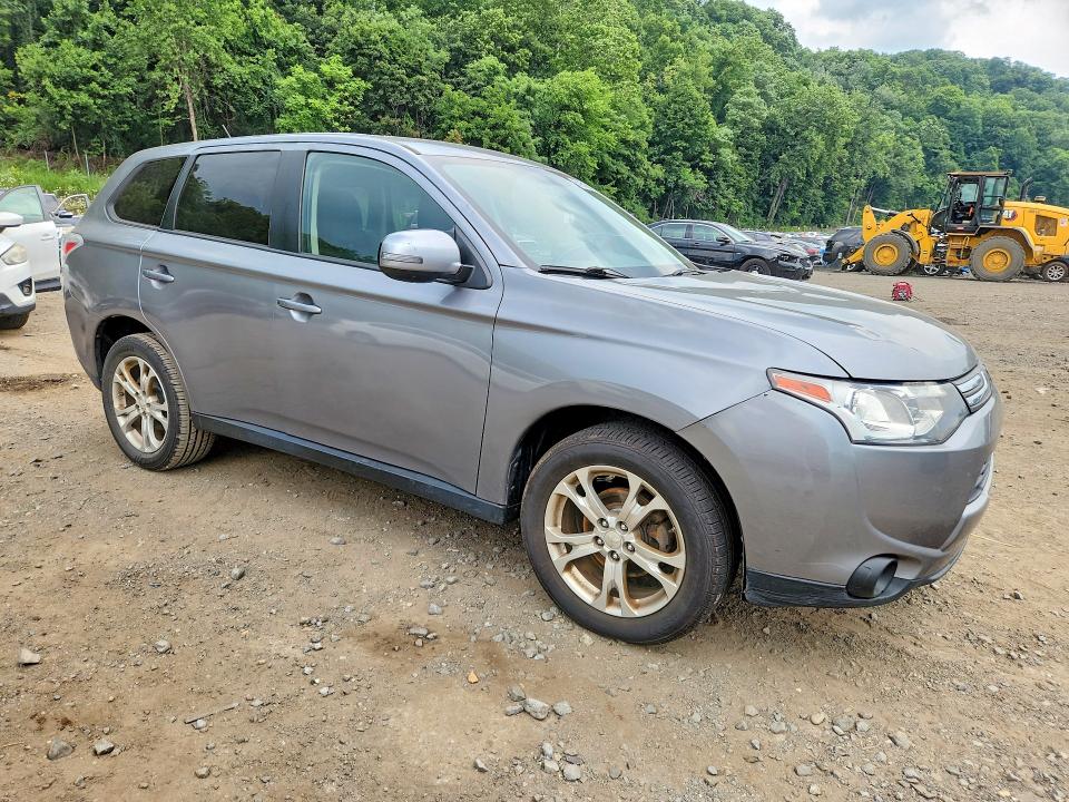 Продажа на аукционе авто 2014 Mitsubishi Outlander, vin: JA4AZ3A32EZ003287, номер лота: 62951696