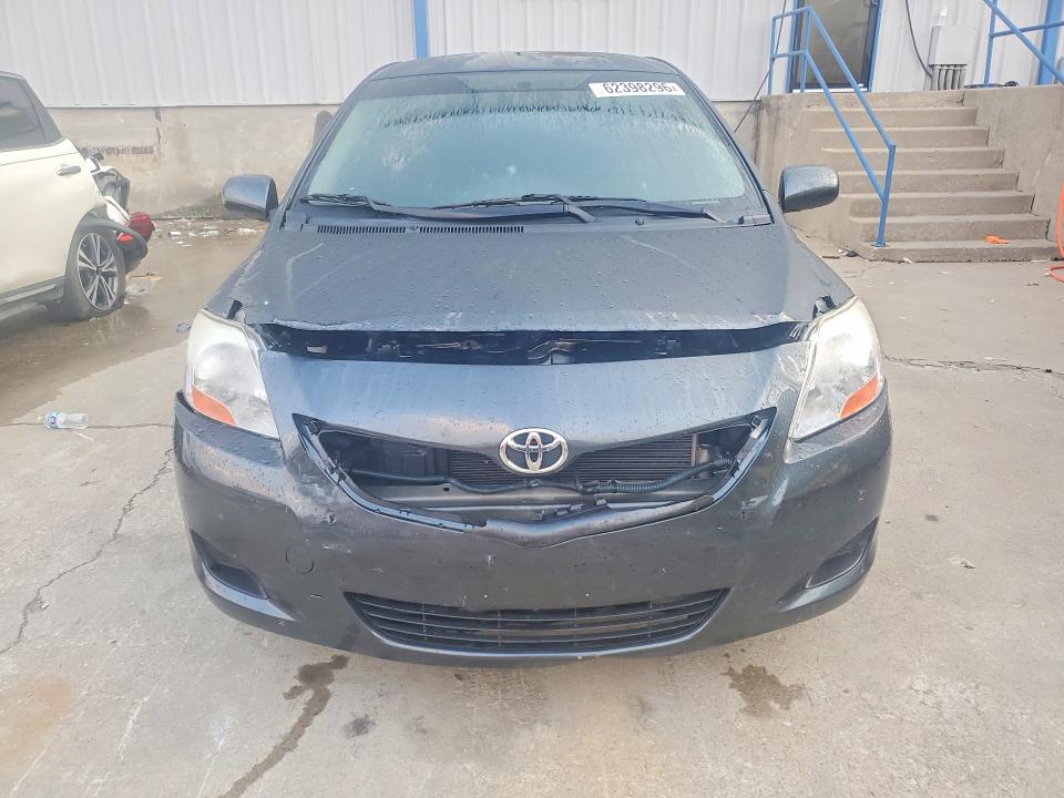 62398296 :رقم المزاد ، JTDBT4K34B1401465 vin ، 2011 Toyota Yaris مزاد بيع