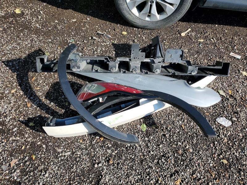 61301036 :رقم المزاد ، 1FMCU0GD9HUD70602 vin ، 2017 Ford Escape مزاد بيع