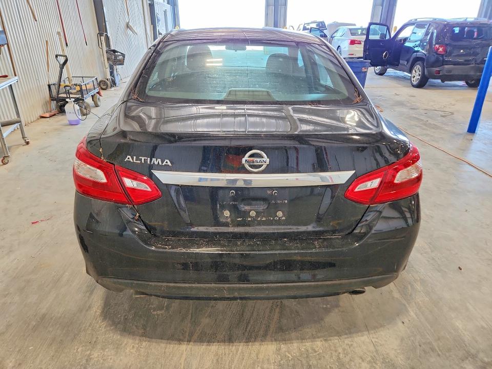 Продаж на аукціоні авто 2017 Nissan Altima, vin: 1N4AL3AP2HC275667, номер лоту: 61443126
