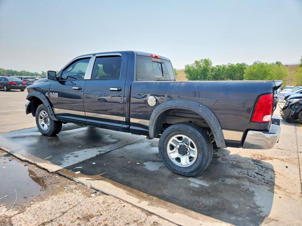 59196866 :رقم المزاد ، 3C6UR5DL2FG556900 vin ، 2015 Ram 2500 مزاد بيع