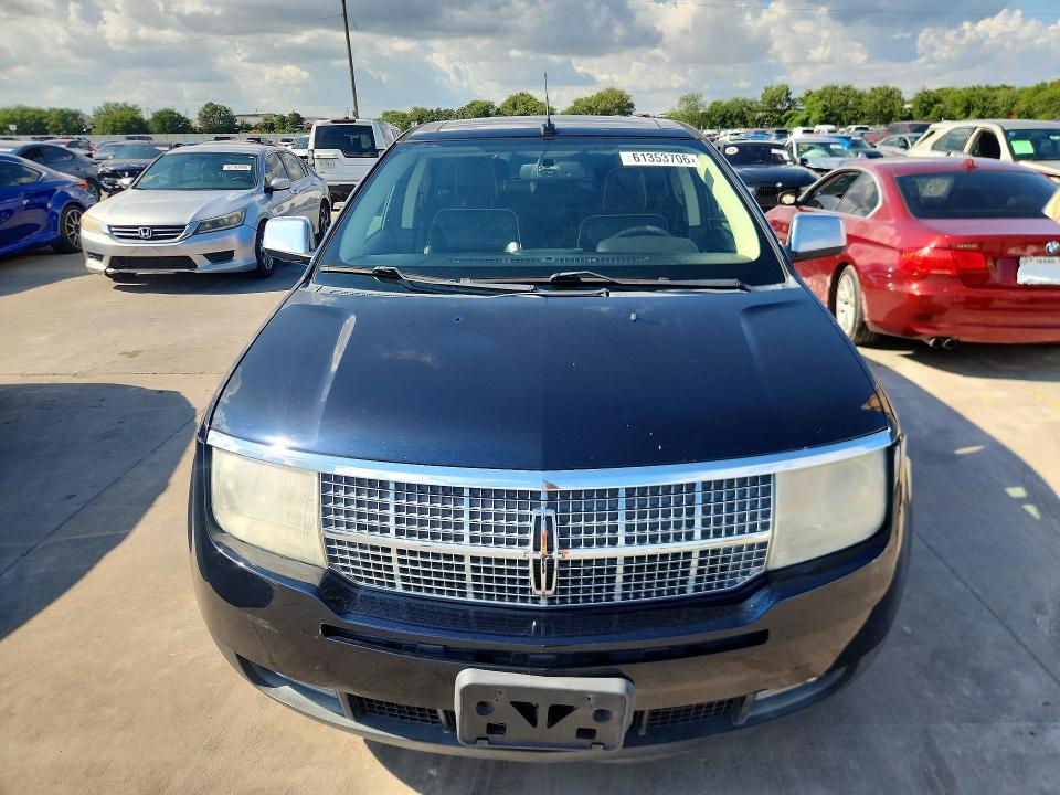 Продажа на аукционе авто 2008 Lincoln Mkx, vin: 2LMDU68CX8BJ23791, номер лота: 61353706