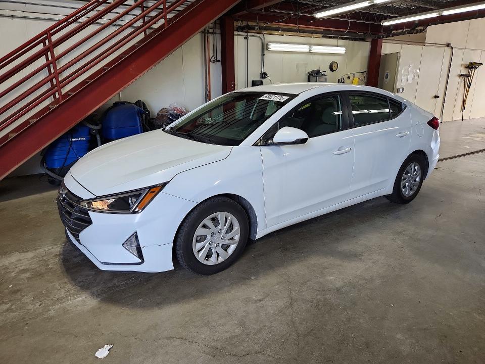 63421176 :رقم المزاد ، 5NPD74LFXLH606773 vin ، 2020 Hyundai Elantra مزاد بيع