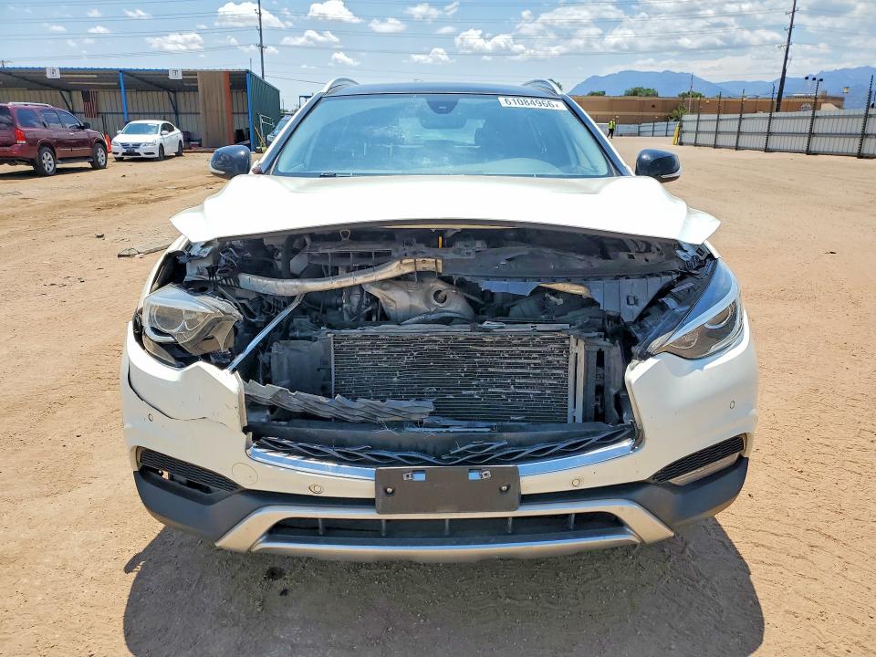 61084966 :رقم المزاد ، SJKCH5CR5HA039196 vin ، 2017 Infiniti Qx30 مزاد بيع