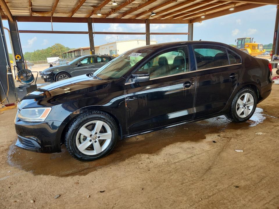 2013 Volkswagen Jetta მანქანა იყიდება აუქციონზე, vin: 3VWLL7AJ5DM251388, აუქციონის ნომერი: 63105626