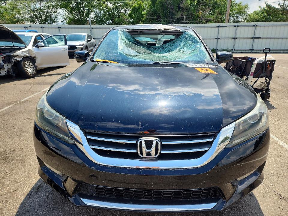 Продажа на аукционе авто 2015 Honda Accord, vin: 1HGCR2F79FA218560, номер лота: 60358736