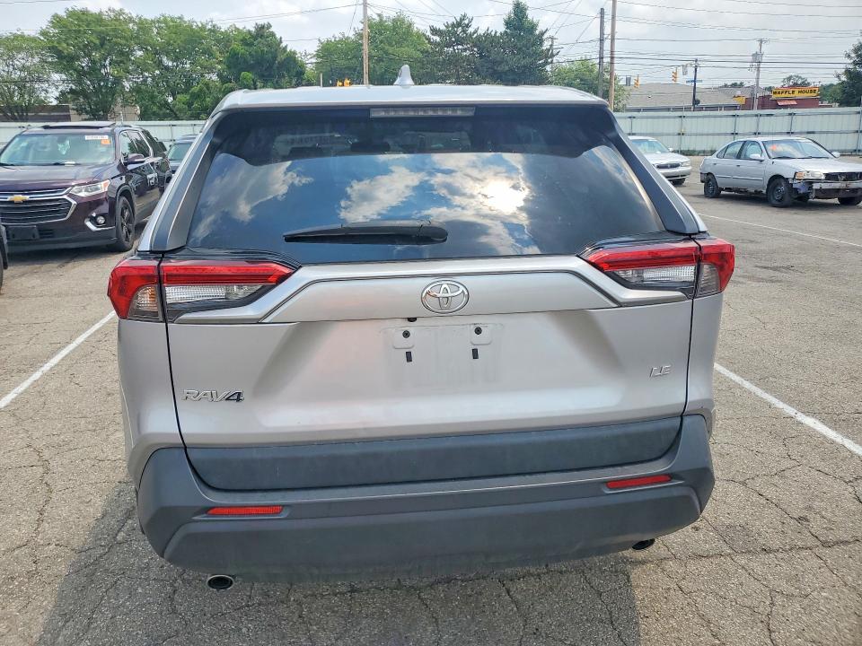 2022 Toyota Rav4 მანქანა იყიდება აუქციონზე, vin: 2T3H1RFV6NC208931, აუქციონის ნომერი: 61729136