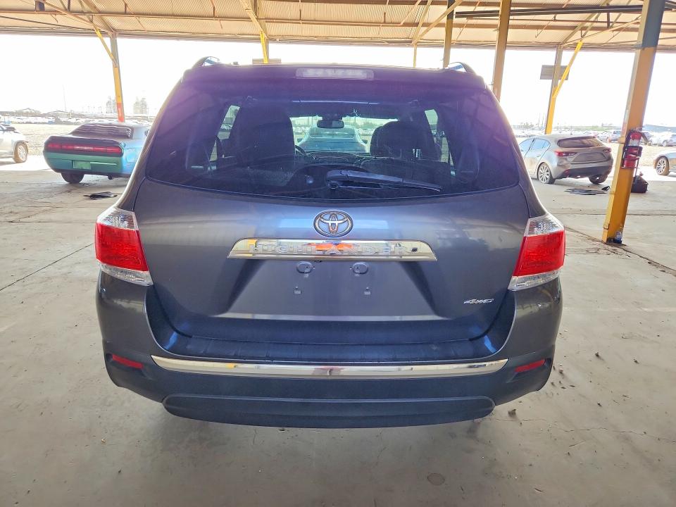 Продажа на аукционе авто 2012 Toyota Highlander, vin: 5TDBK3EH1CS162580, номер лота: 63242336