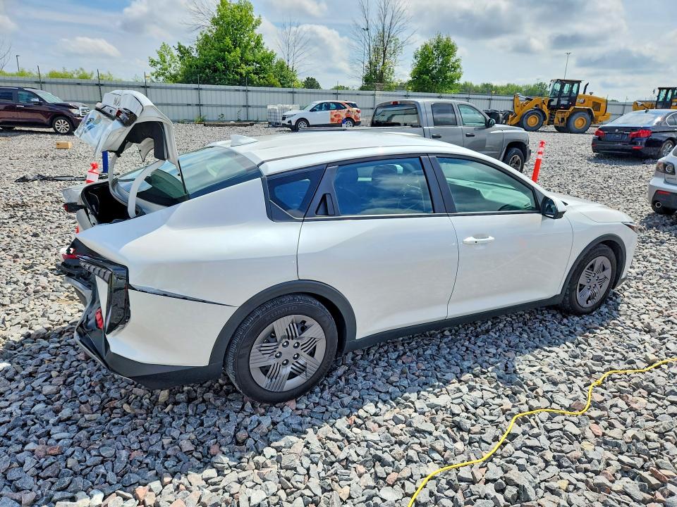 Продажа на аукционе авто 2025 Kia K4, vin: 3KPFT4DE9SE147247, номер лота: 60653656