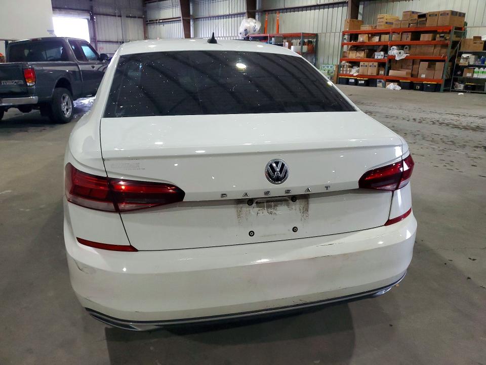 Продажа на аукционе авто 2020 Volkswagen Passat, vin: 1VWSA7A39LC016785, номер лота: 61774196