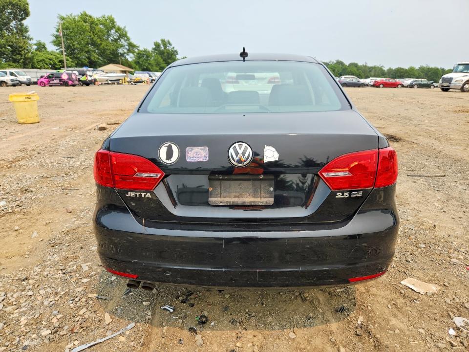 61181076 :رقم المزاد ، 3VWDP7AJ7CM410502 vin ، 2012 Volkswagen Jetta مزاد بيع