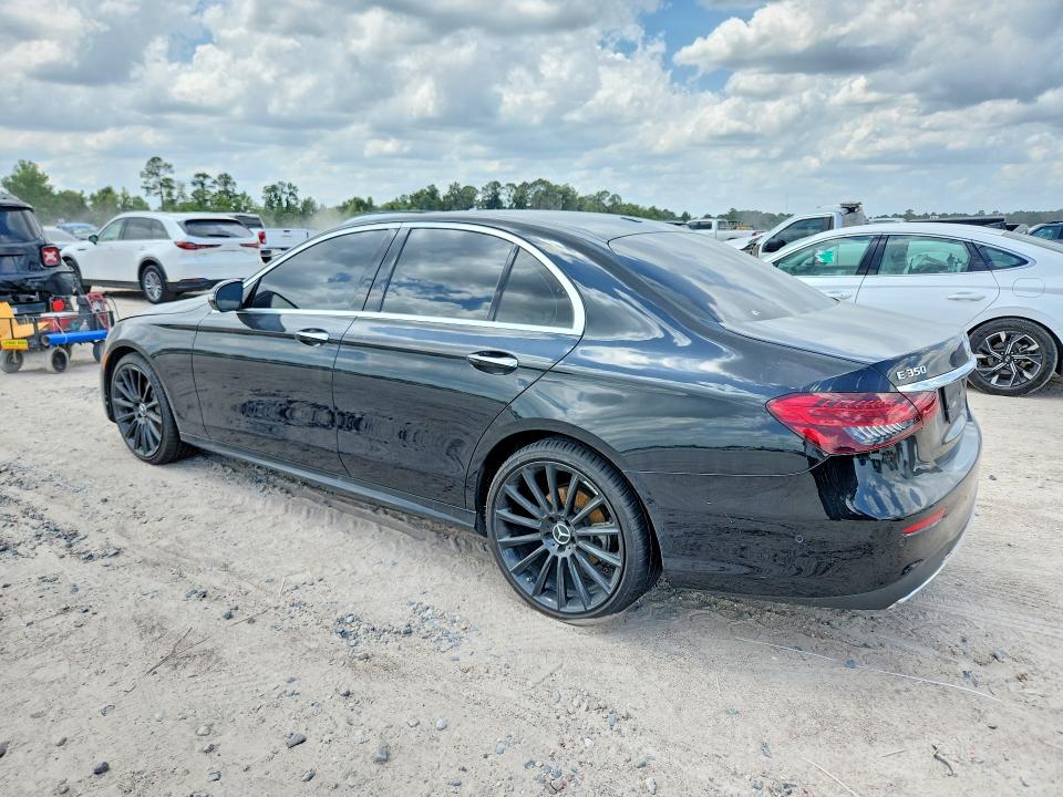 2022 Mercedes-benz E მანქანა იყიდება აუქციონზე, vin: W1KZF8DB7NB086232, აუქციონის ნომერი: 58768826
