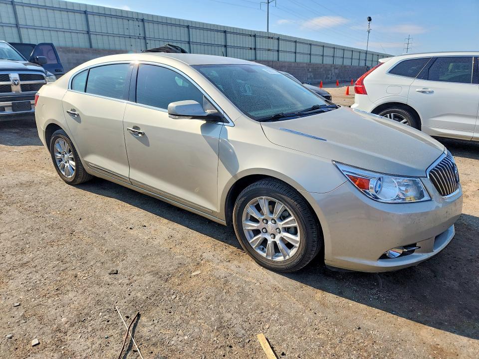 2013 Buick Lacrosse მანქანა იყიდება აუქციონზე, vin: 1G4GC5GR8DF253136, აუქციონის ნომერი: 60982106