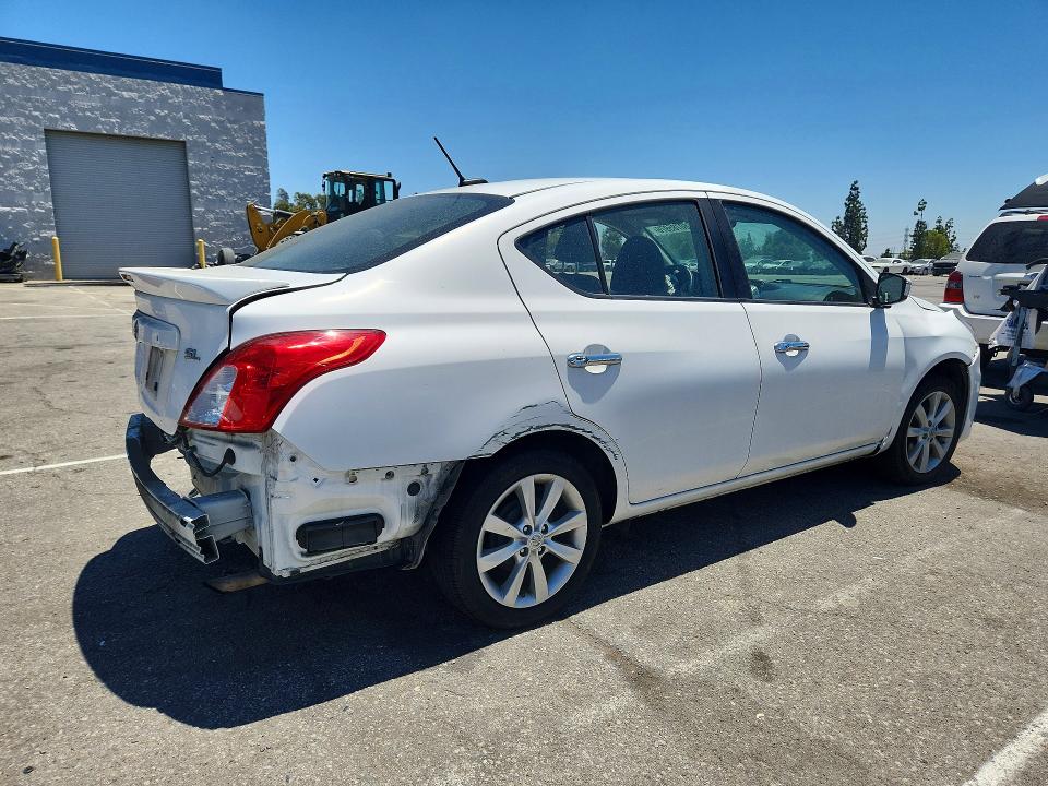 Auction sale of the 2016 Nissan Versa, vin: 3N1CN7AP4GL907644, lot number: 60785976