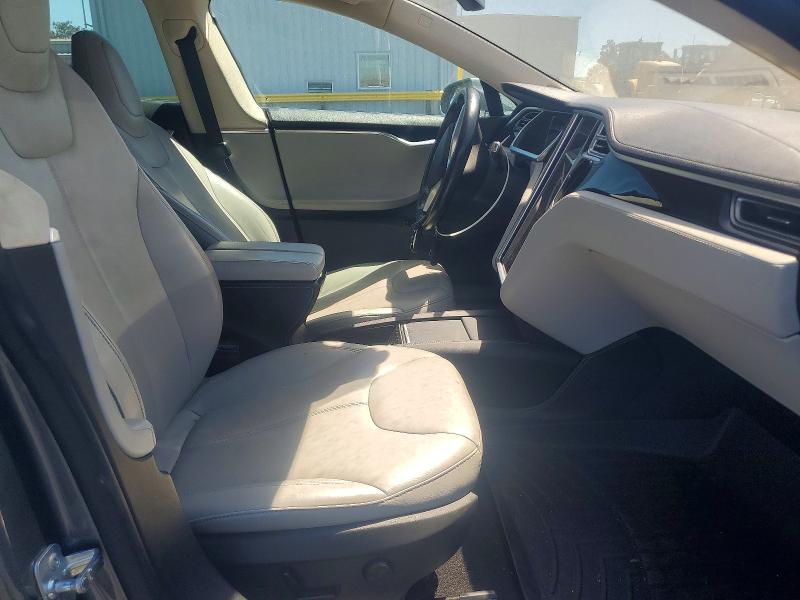 61051146 :رقم المزاد ، 5YJSA1H16EFP37446 vin ، 2014 Tesla Model S مزاد بيع