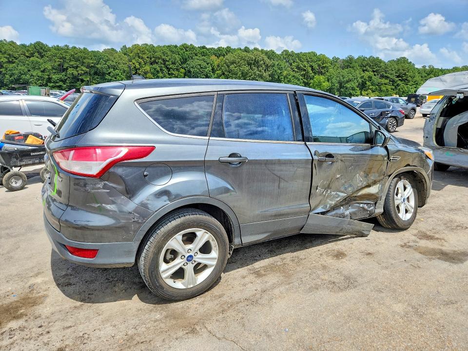2016 Ford Escape მანქანა იყიდება აუქციონზე, vin: 1FMCU0G75GUB18872, აუქციონის ნომერი: 62704716
