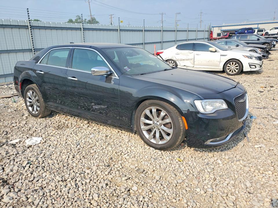 Продажа на аукционе авто 2016 Chrysler 300c, vin: 2C3CCAKG3GH261704, номер лота: 61323366