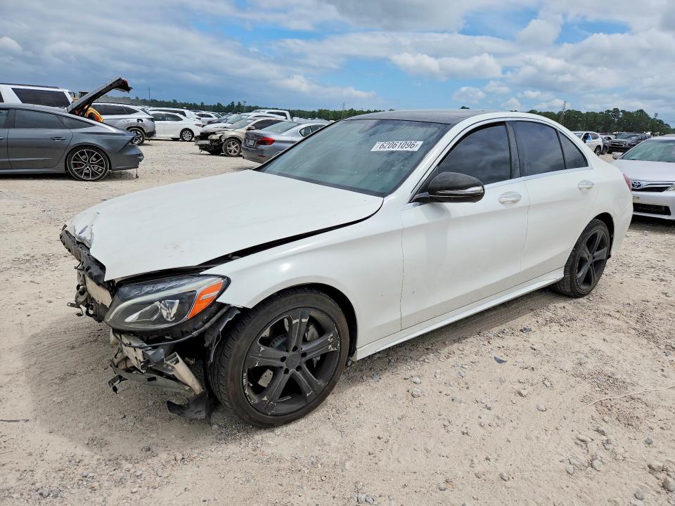 62061096 :رقم المزاد ، 55SWF6GB2FU035361 vin ، 2015 Mercedes-benz C مزاد بيع