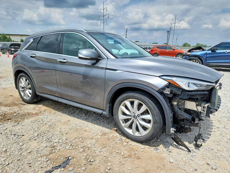 60185396 :رقم المزاد ، 3PCAJ5M32KF117957 vin ، 2019 Infiniti Qx50 مزاد بيع