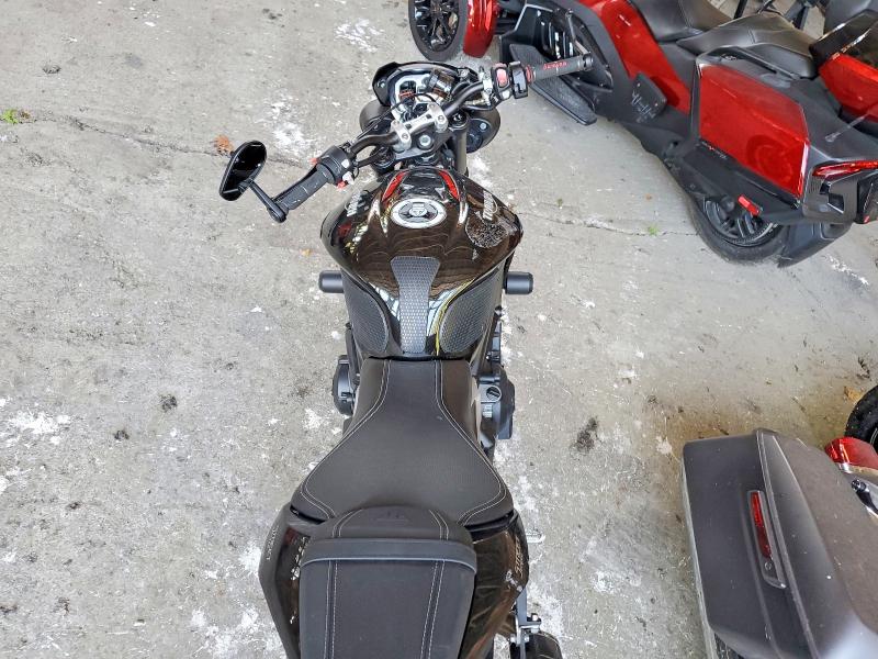 2018 Triumph Motorcycle Street Triple მანქანა იყიდება აუქციონზე, vin: SMTA464S9JT815922, აუქციონის ნომერი: 59635876