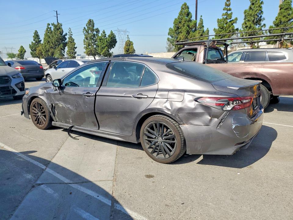 2021 Toyota Camry მანქანა იყიდება აუქციონზე, vin: 4T1K61AK3MU422500, აუქციონის ნომერი: 62158476
