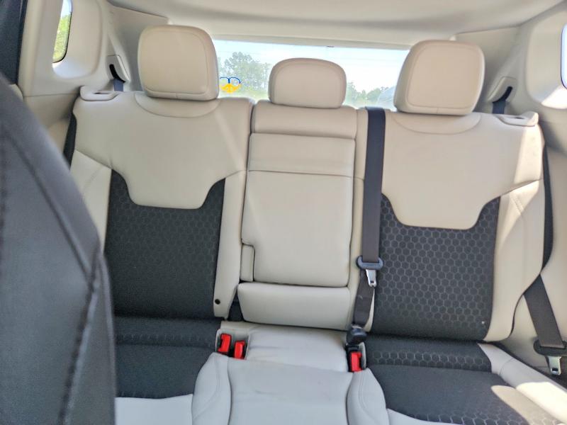 58890746 :رقم المزاد ، 3C4NJCBB5JT495190 vin ، 2018 Jeep Compass مزاد بيع