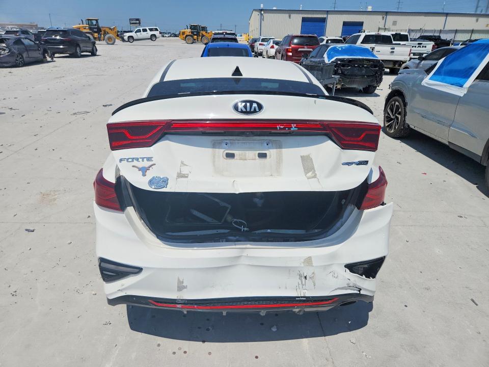 2020 Kia Forte მანქანა იყიდება აუქციონზე, vin: 3KPF34AD9LE257938, აუქციონის ნომერი: 61960236