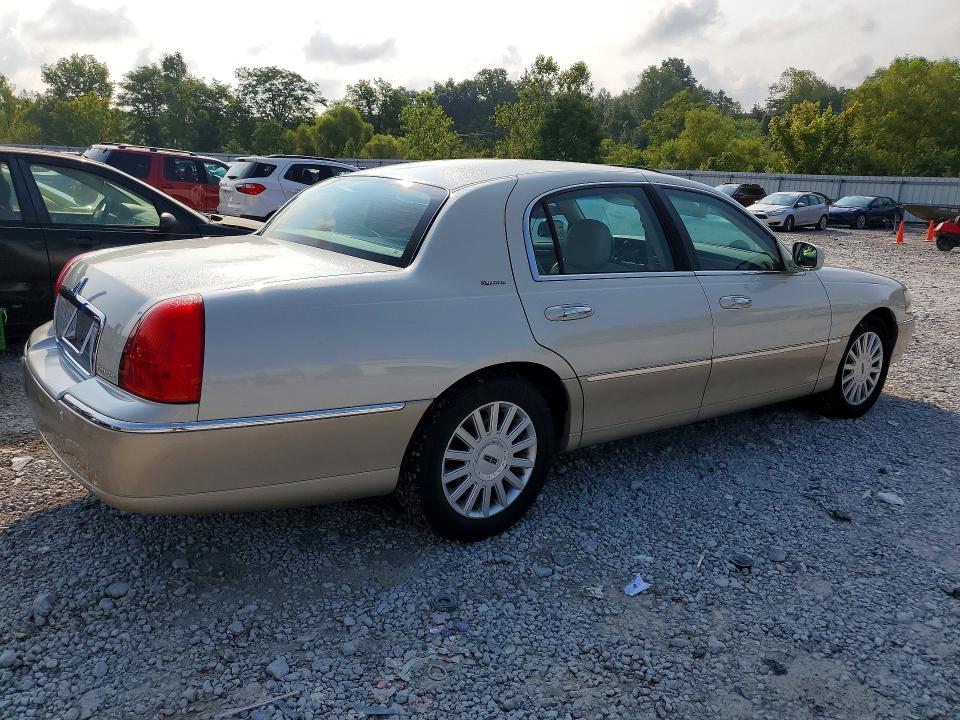 Продаж на аукціоні авто 2005 Lincoln Town Car, vin: 1LNHM81W05Y636477, номер лоту: 62872246
