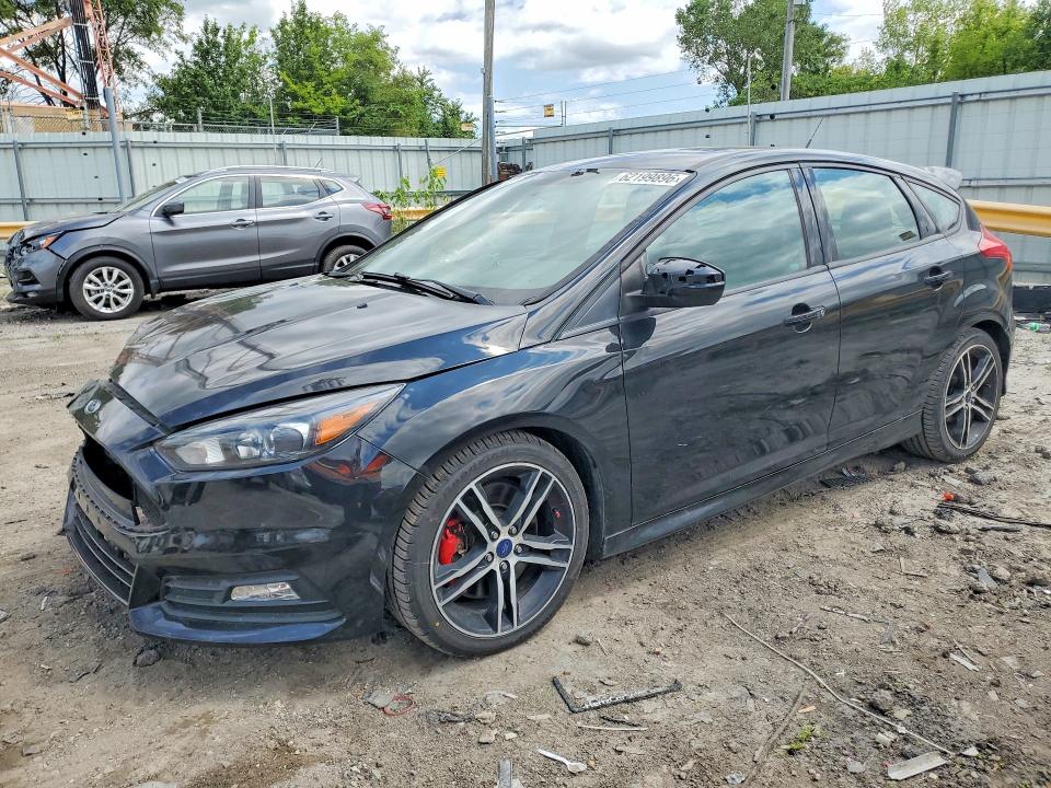 62199896 :رقم المزاد ، 1FADP3L92GL359356 vin ، 2016 Ford Focus مزاد بيع