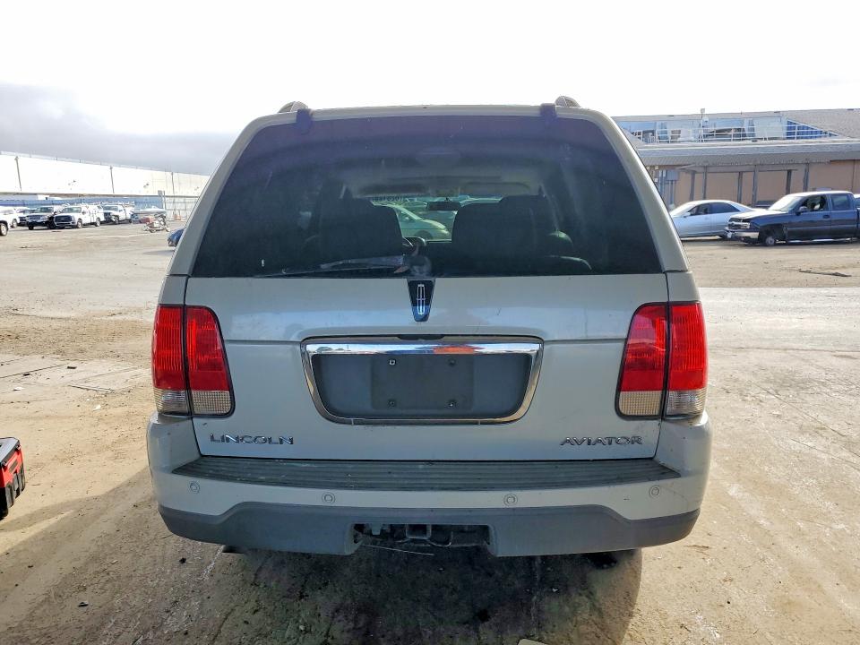 Продажа на аукционе авто 2004 Lincoln Aviator, vin: 5LMEU88HX4ZJ01060, номер лота: 62812376