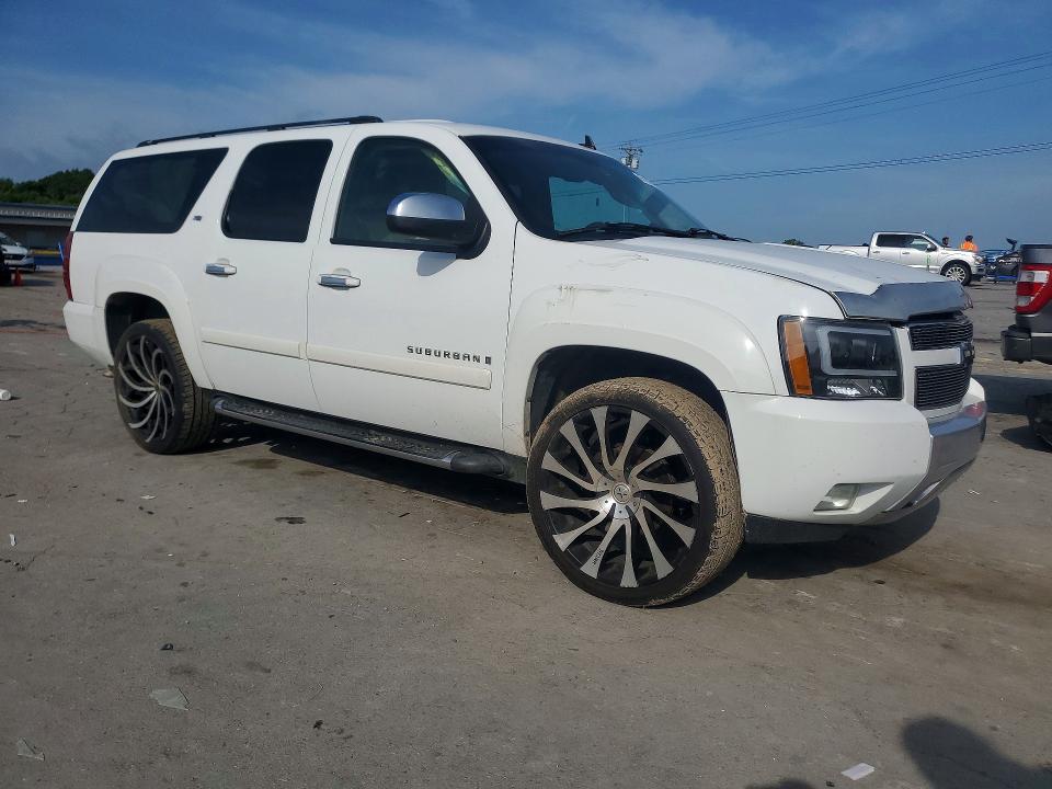 Продажа на аукционе авто 2007 Chevrolet Suburban, vin: 3GNFK16317G274414, номер лота: 61921086